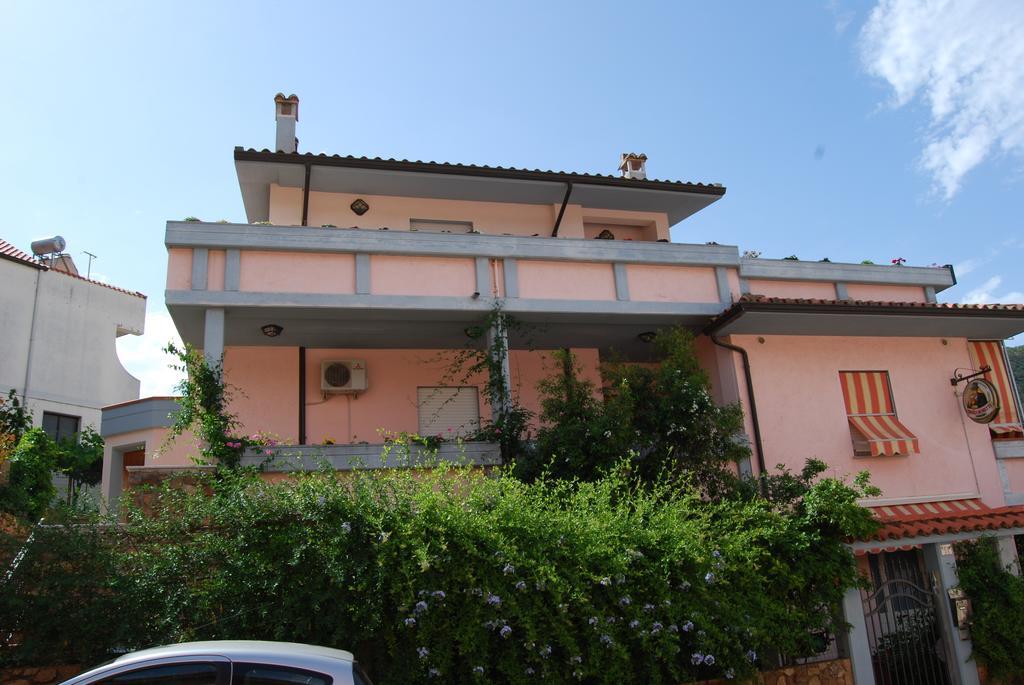 Bed and Breakfast Tanca Is Torus Теулада Экстерьер фото