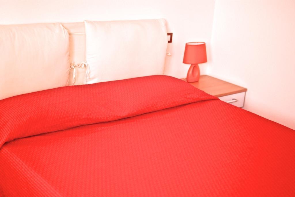 Bed and Breakfast Tanca Is Torus Теулада Номер фото